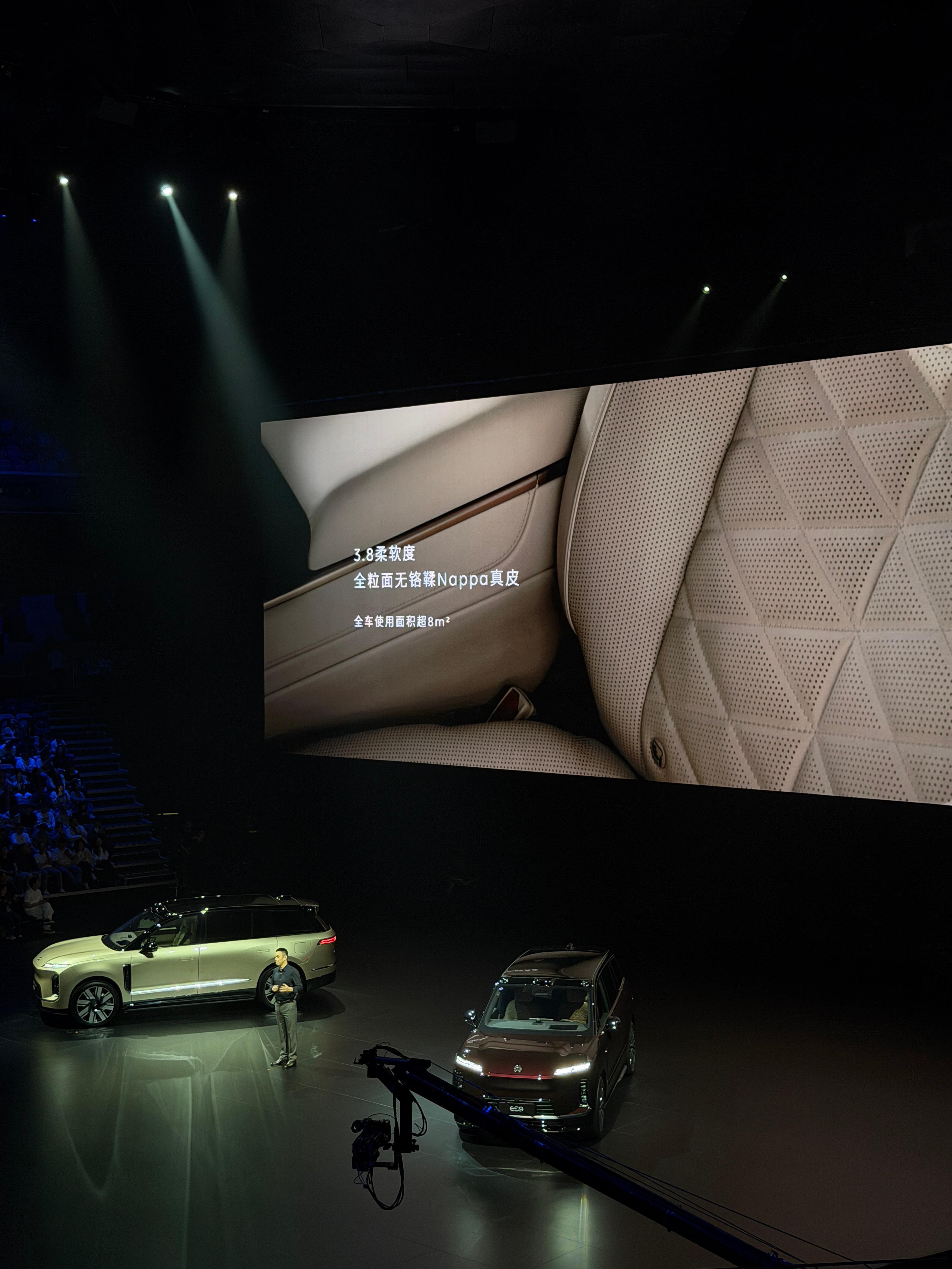 6人13箱无压力，座座都是MVP，MPV请忘记蔚来es9