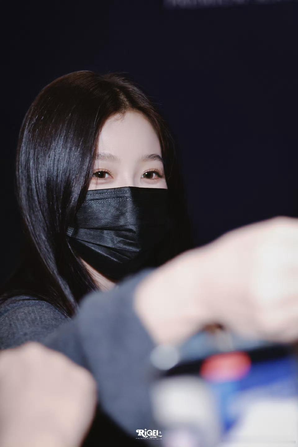 虞书欣生图美成这样虞书欣泰美辣 虞书欣生图美成这样，虞书欣泰美辣，咱就说我们的云