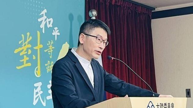 台陆委会最新民调宣称81.2%台湾民众反对一国两制，可同期岛内另一份调查却显示近