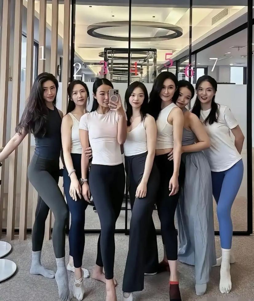 舞蹈班七朵金花