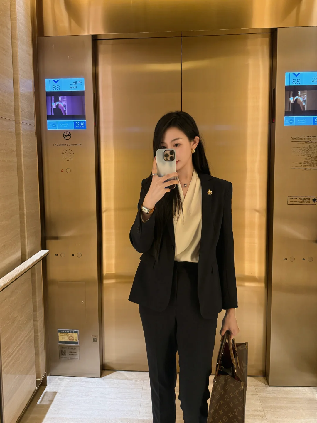国金打工女律师| 约见客户标准职场穿搭