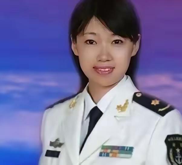 致敬硬核巾帼科学家杨屹，深耕舰艇科研筑牢海防底气
 
她连续在办公室睡了五个月，