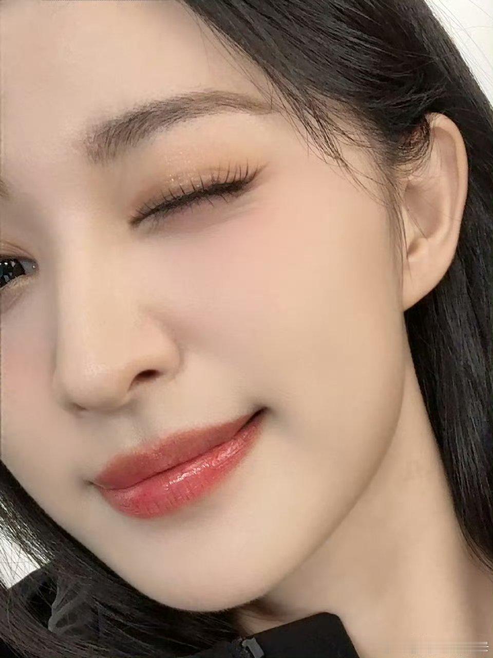 近距离欣赏来自王楚然的怼脸暴击完全是萌物啊！楚然 