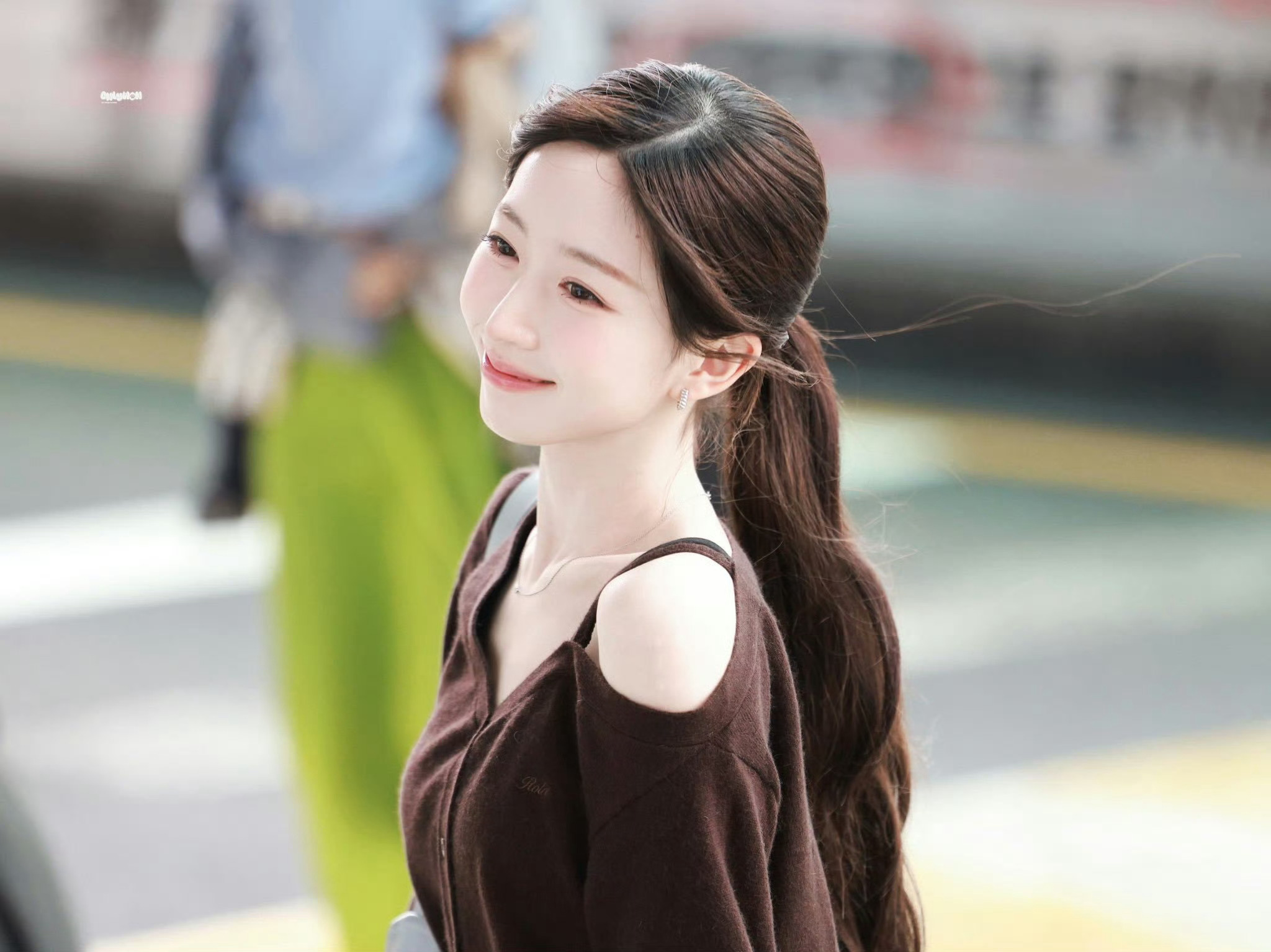吴海媛[超话] ☺️吴海媛Dossy代言人 260905早上好，吴海媛 ​​​