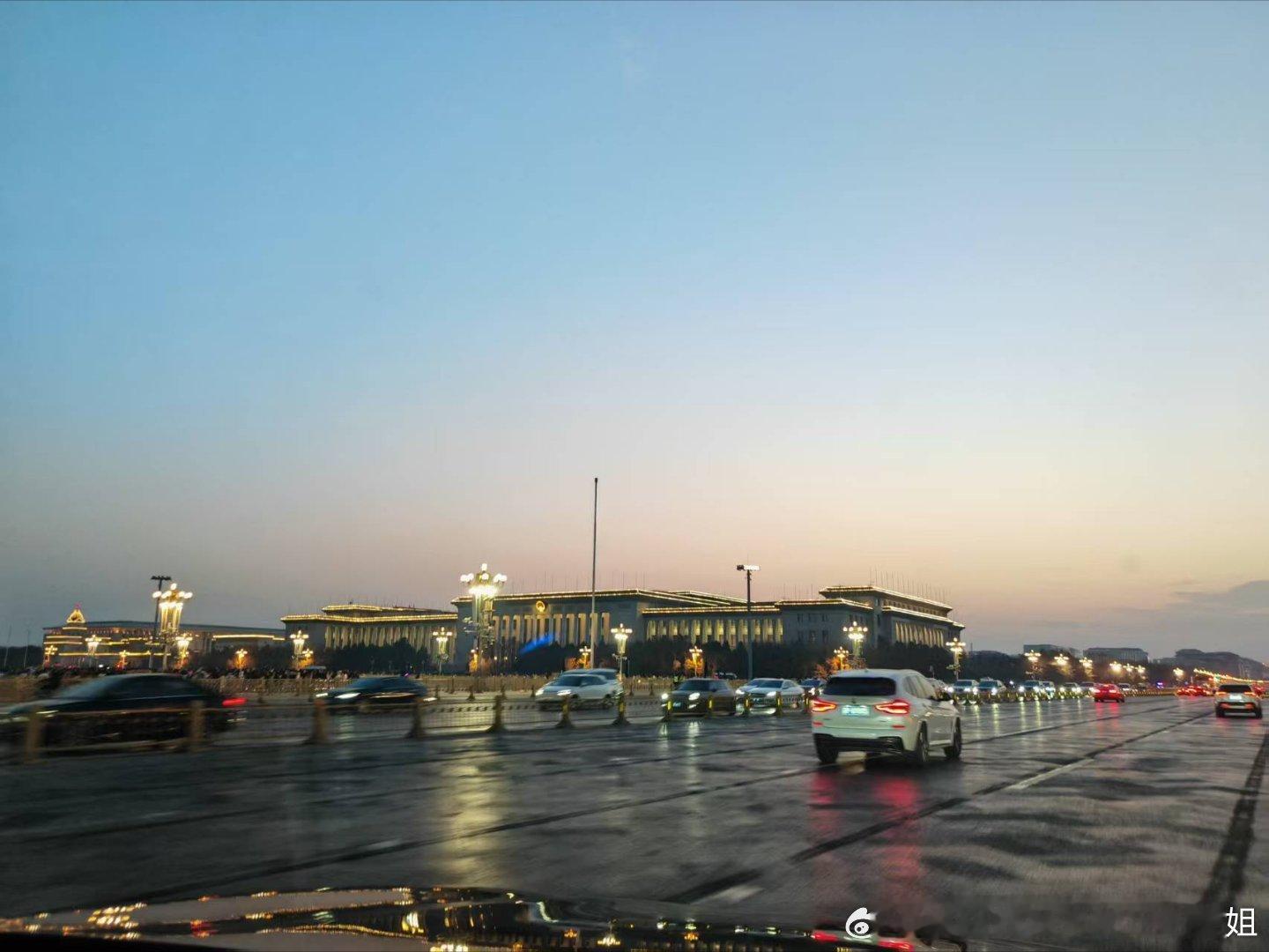 24岁女生成功诞下1男4女5胞胎这个真的有点鼓舞士气5胞胎，她还挺幸运感觉年纪很