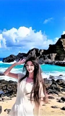 上联：江畔寒蛩怯晓风
下联：峰巅暖鹰战晨霜，这个下联是我想了一个月，才琢磨出来。