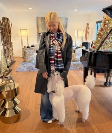 彩英和小狗🤍sooo cute!!!! 