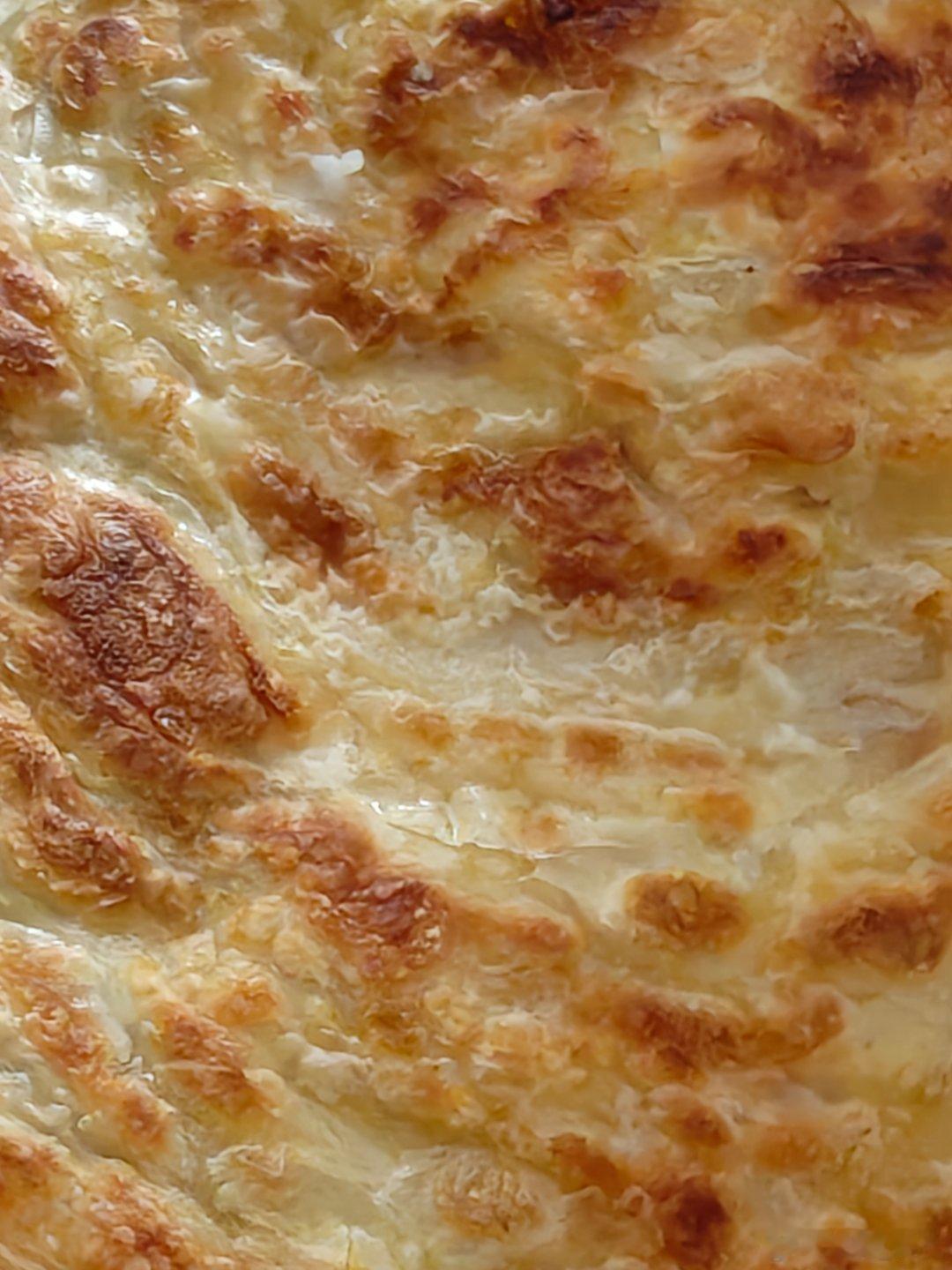 vivo 一碗暖乎乎的豆浆，带着绵密的泡沫，包裹着暖暖的香气。金黄酥脆的煎饼，层