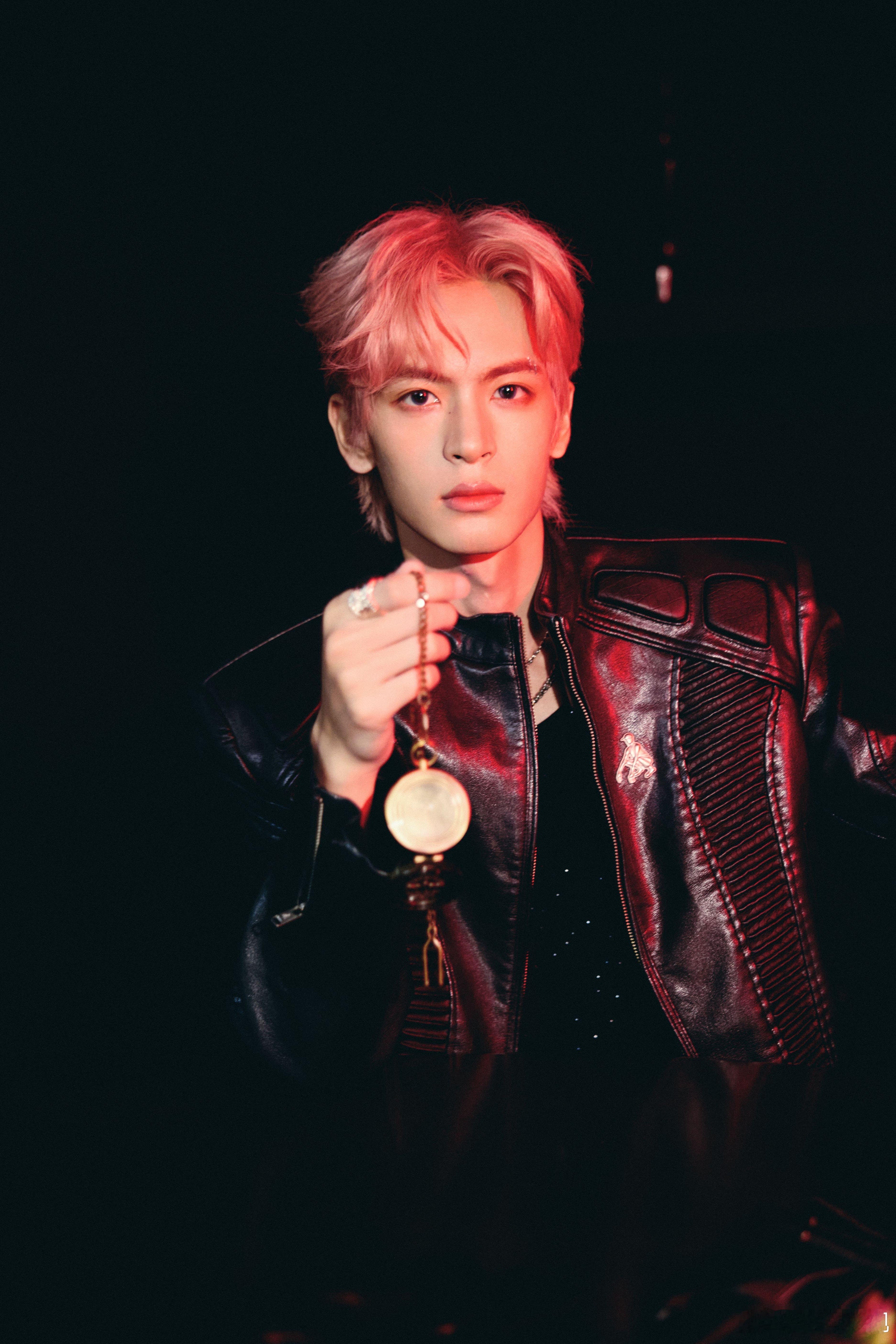 倾心赴约，爱有回响。欢娱影视演员深蓝星系漫游记生日音乐会圆满落幕，留存心动时刻，