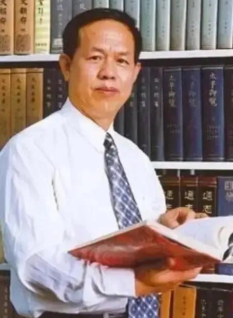 悼念我的大学“古代汉语”老师苏宝荣
文｜孙玉良
2026年2月7日，我的大学“古