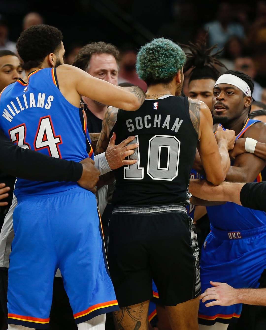 篮天下 今天你吵架了吗