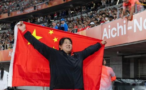 日媒惊呼中国队出了怪物级天才  严子怡太强了！拉开亚军近8米！！ ​​​