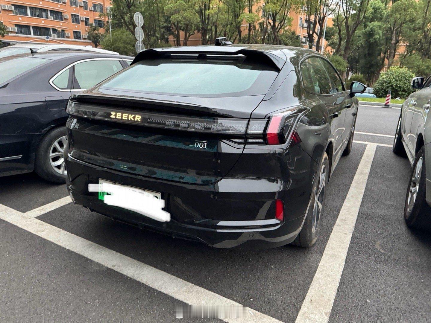 今天打顺风车还打了个极氪001[允悲][允悲]有一说一，极氪001底盘是真的好，