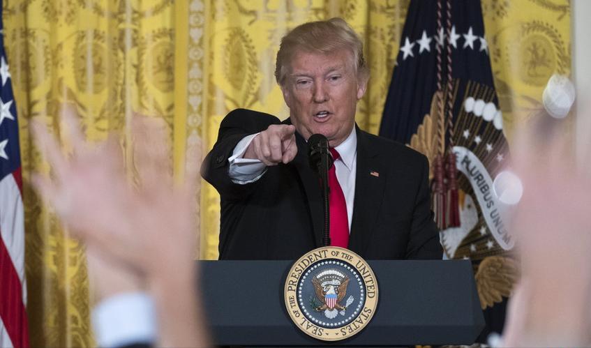 这回特朗普是真的失算了！就在美国人还在做着“坐地数钱”的美梦时，中方直接掀翻了谈