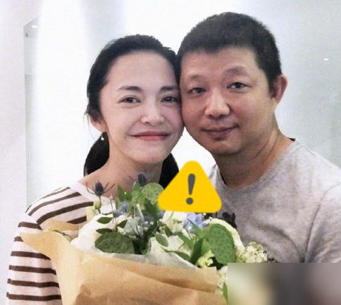 我靠你刷到了吗？姚晨曹郁官宣离婚！但他俩的公司昨天还在发新片通稿！
2012年
