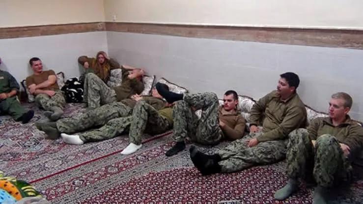 🚨重大突发新闻🚨
10名美国海军水兵（9名男性和1名女性）被伊朗逮捕，目前被