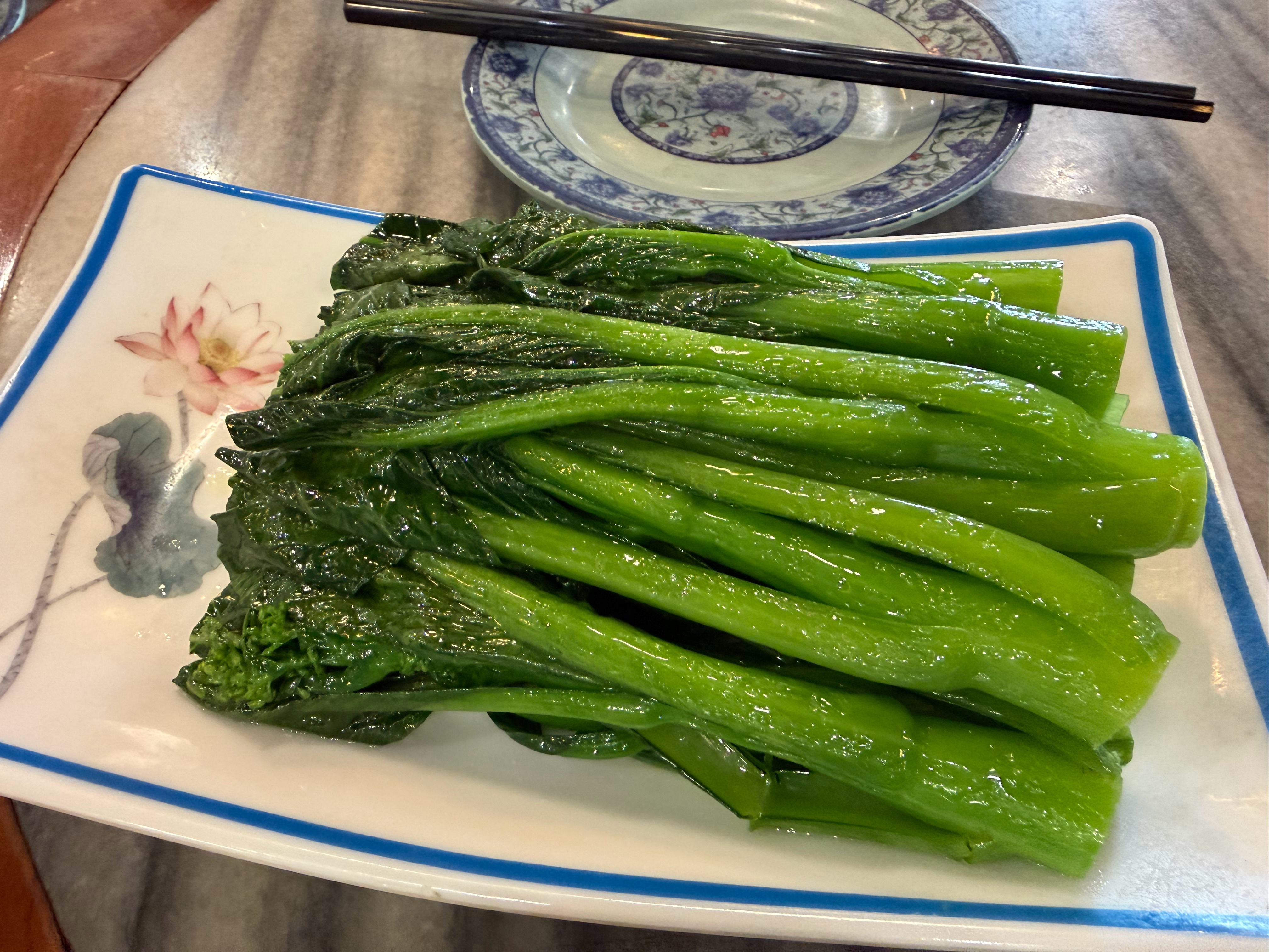 白灼菜心，一份18.8元，就几根，大家觉得贵吗[挖鼻] ​​​