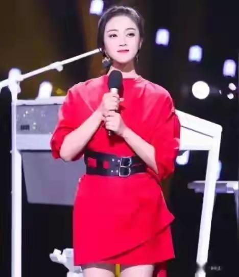 王小玮
演出照