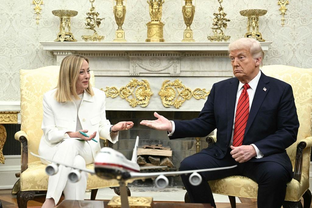 特朗普与梅洛尼闹别扭了
据报道，美国总统特朗普（4月14日接受意大利媒体采访，批