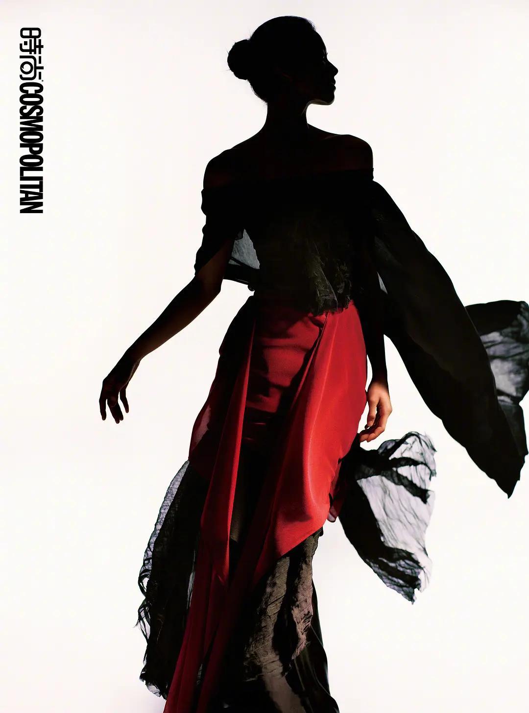 刘浩存cosmo邀封，柳宗源拍摄，如何？ 