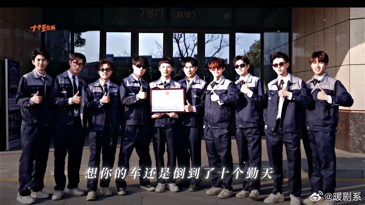 十个勤天倒车请注意种地吧 这个开车合集每一帧都是回忆，从最开始的手忙脚乱到后来的