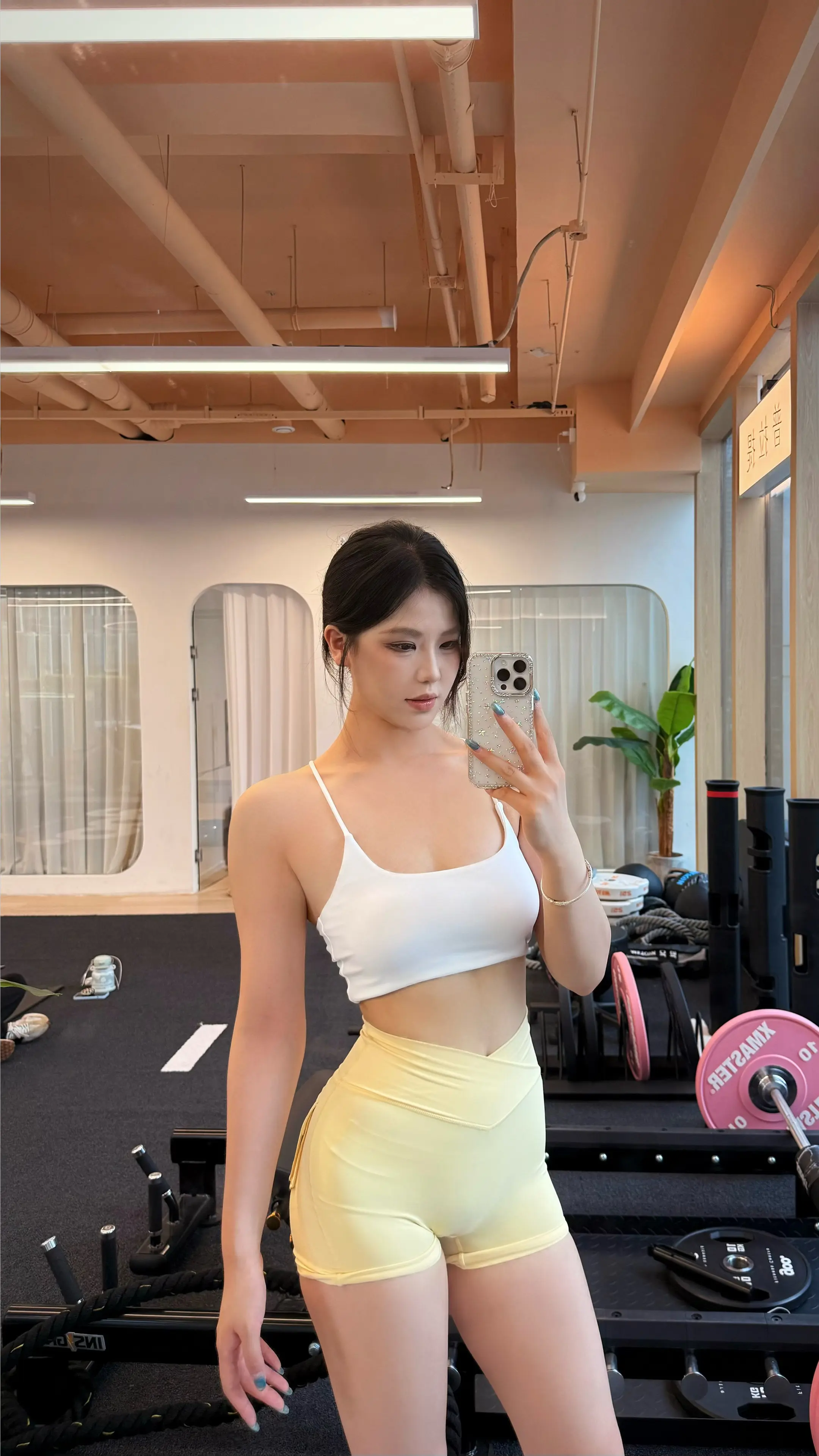别给我画饼了 姐姐最近戒碳水。