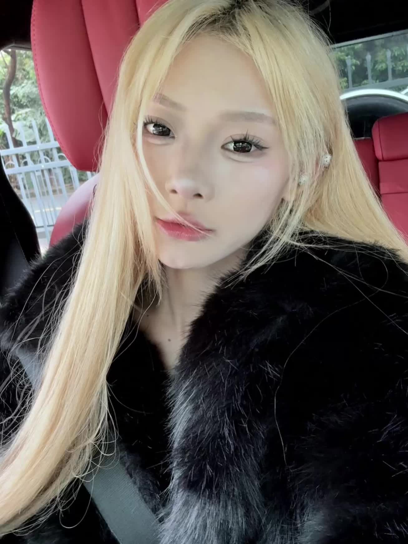 你确实让我着迷  但我不能当舔狗