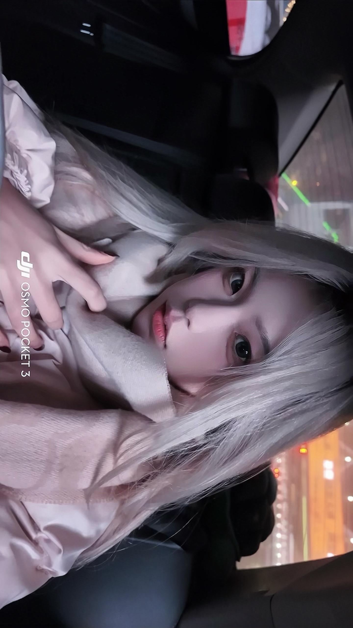 我把痛苦当作笑话讲 直到有人哭着说这不好笑