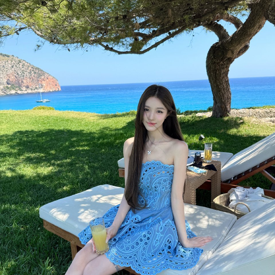 思慕社字母    “故事的开头总是极尽温柔，结局却配不上整个开头。我们好像不该这