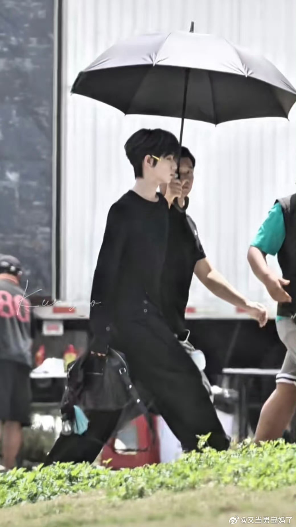 王橹杰 穿搭基础建模不基础王橹杰真的很帅建模无敌了！ 