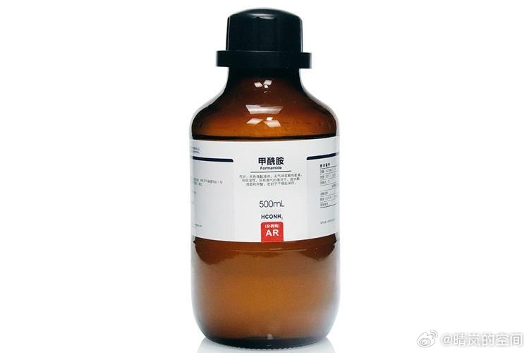很多婴幼儿血液中检出甲酰胺看到这条新闻心里一紧，《经济参考报》委托专业检测机构，