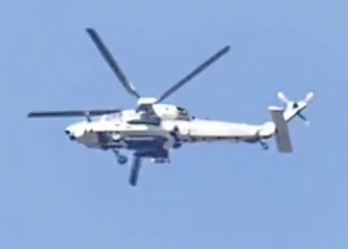 Z-21，机腹下可以看到两个副油箱。烽火问鼎计划