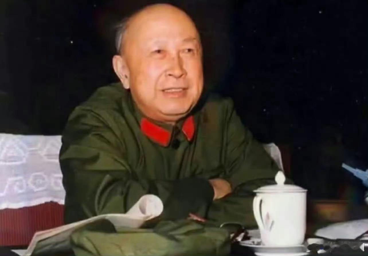 1996年，钱学森月薪1933.08元。这是他回国41年后的工资，而他在回国前年