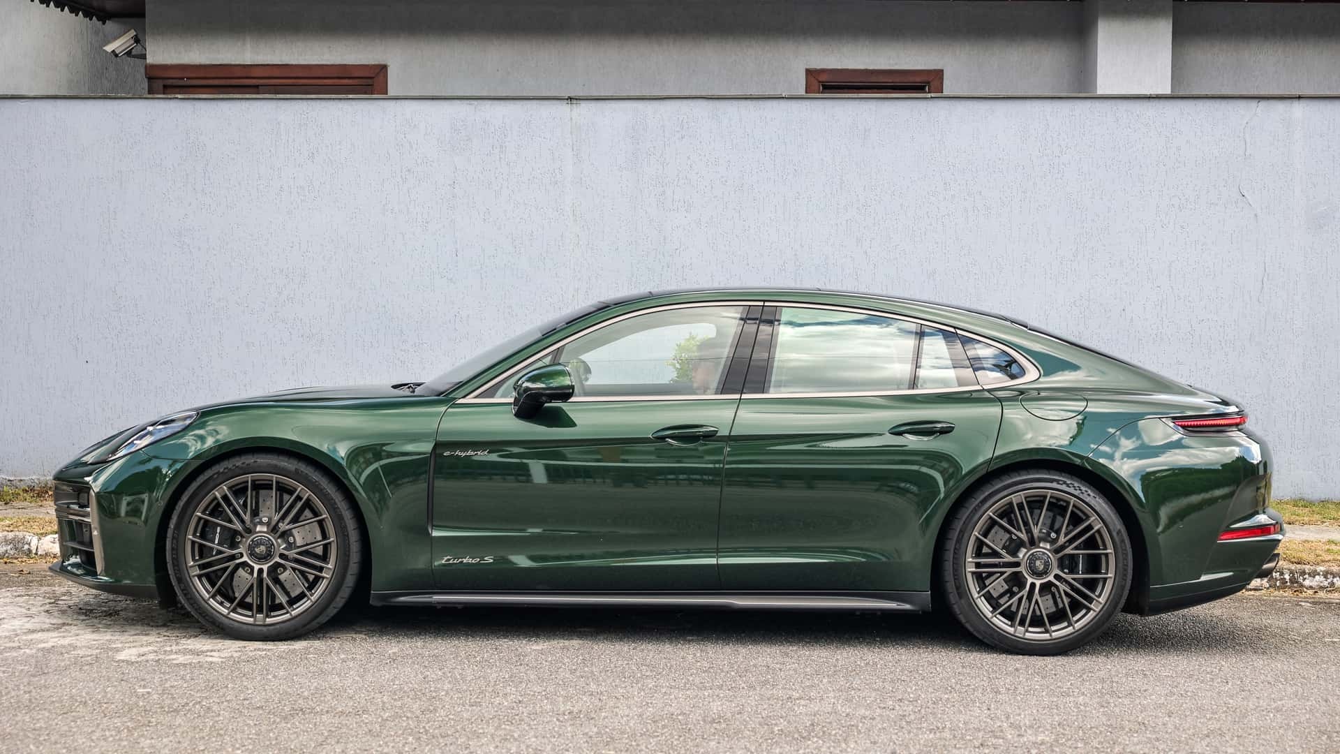 Porsche Panamera Turbo S E-Hybrid 2026 