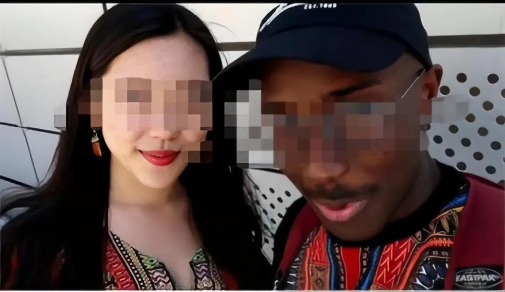 那天，导师找到女大学生朱力亚，紧张地问：“你的黑人男友患有艾滋病，已经被遣返回国