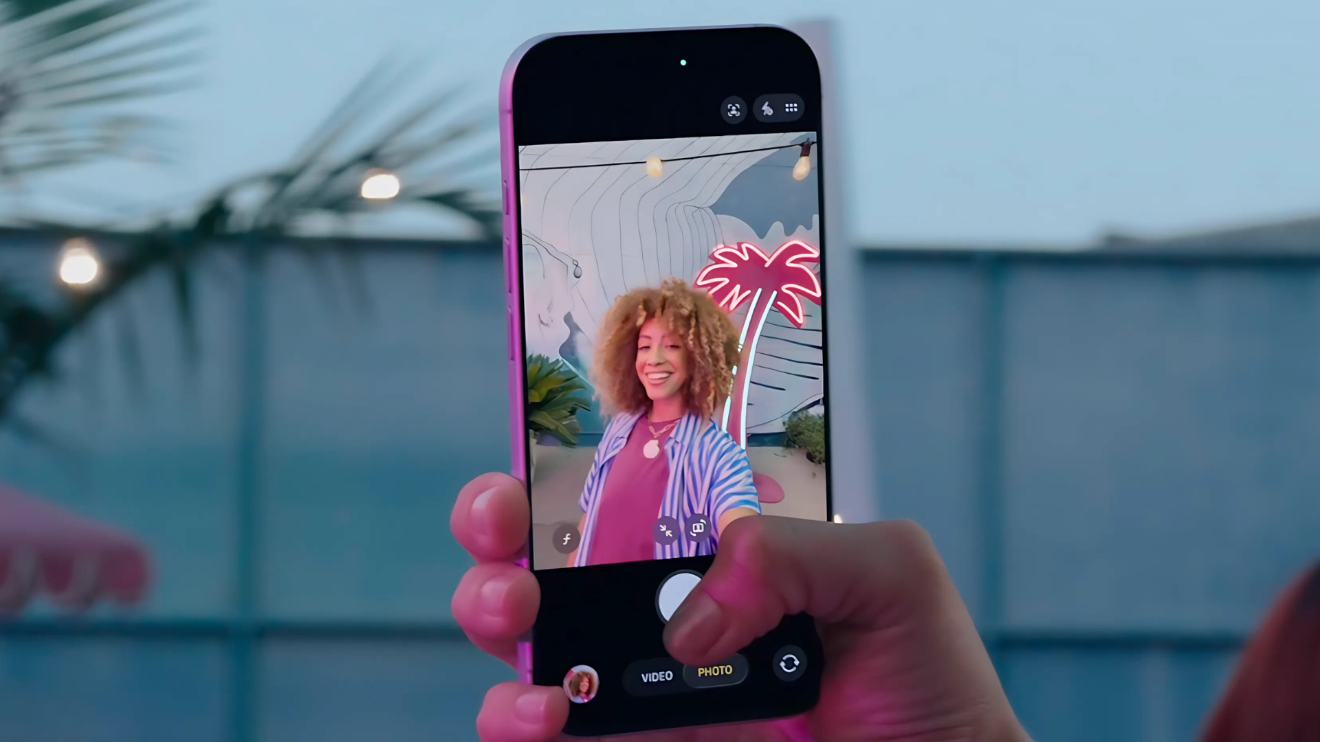 手机前摄会是下一个影像战场吗 我感觉会，苹果在iPhone17系列上率先用上方形