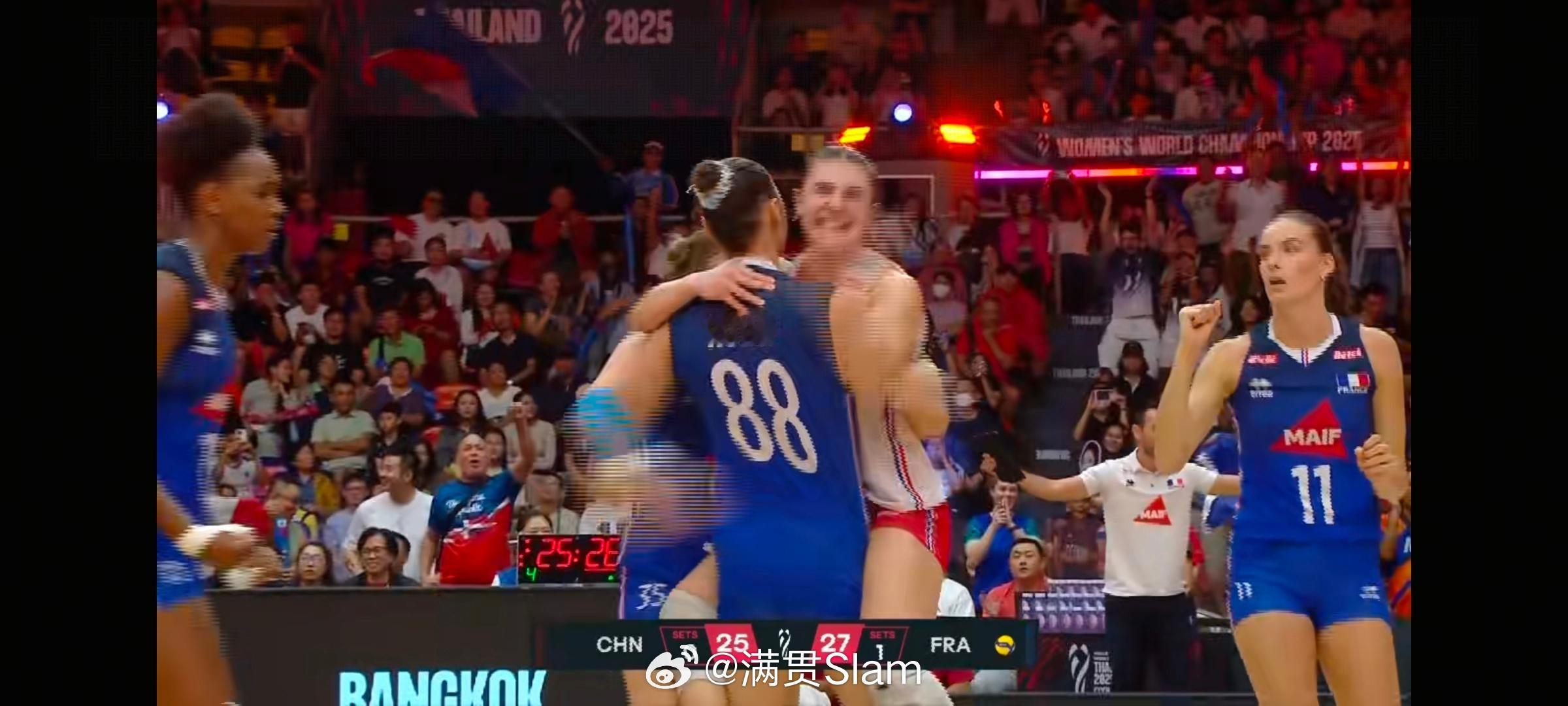 女排[超话]2025女排世锦赛中国女排vs法国女排 25-27，没有把握住，被法