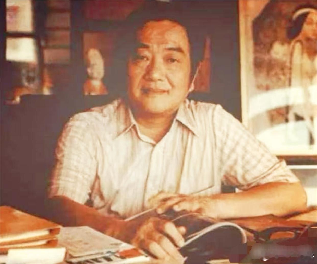 这是平鑫涛原来的家庭，前妻很好看。🛍️平鑫涛过世前那天早上，林婉珍（原配）突然