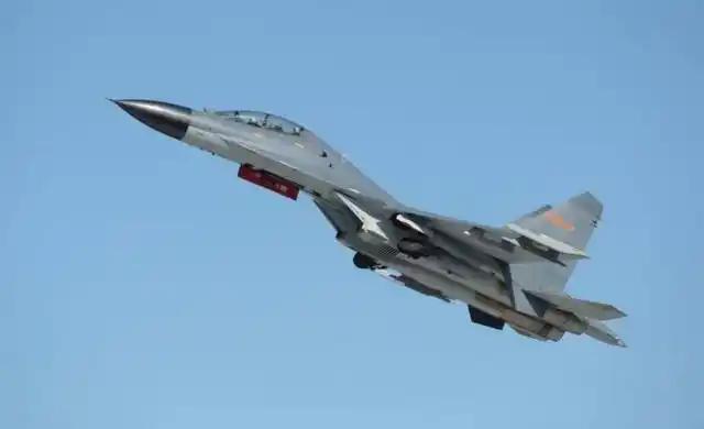 解放军战机在台湾西南海域、巴士海峡一带常态化巡航训练，本是主权国家在自己领土周边