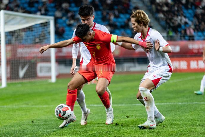热身赛 中国U22男足4-0战胜中国香港U22 拜合拉木、朱鹏宇、鲍盛鑫、向余望