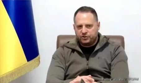 “我们将有更多的爱国者，很快就会有好消息。”有绿衣主教之称的乌克兰总统办公室主任
