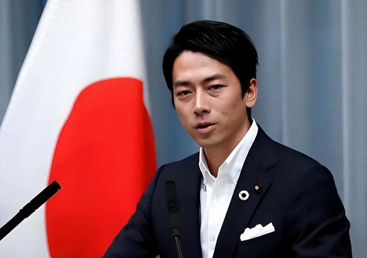 日本把中国当最大威胁！盯上中国三艘航母，渲染远海威胁为扩军找借口！日本防卫省发布