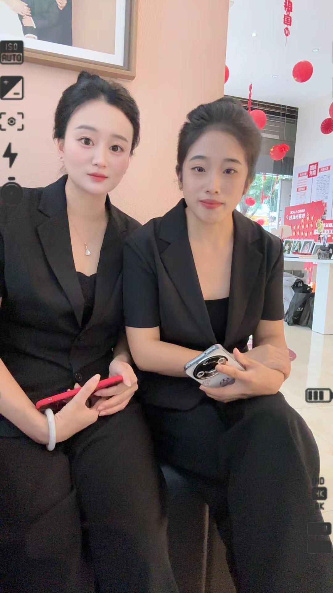 彭水海盟华孝礼仪团的一部分礼仪小姐姐，看看你们喜欢哪一个？😮😮😮😮😮?