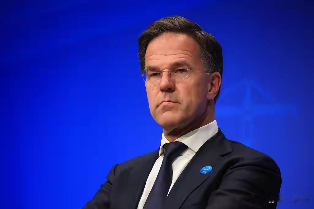 北约这是把乌克兰架在火上烤

北约秘书长吕特在乌克兰的最高拉达（议会）发表讲话时