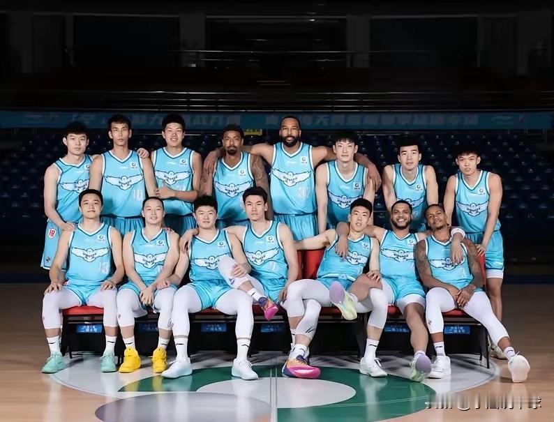 CBA要玩废了！一场比赛国内球员只得到11分

青岛队99-88战胜同曦队，很多