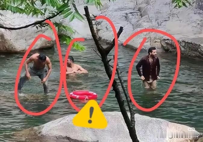 印度游客庐山洗澡还拿救生圈当玩具？
这操作把网友看懵了。谁能想到，庐山景区的溪水