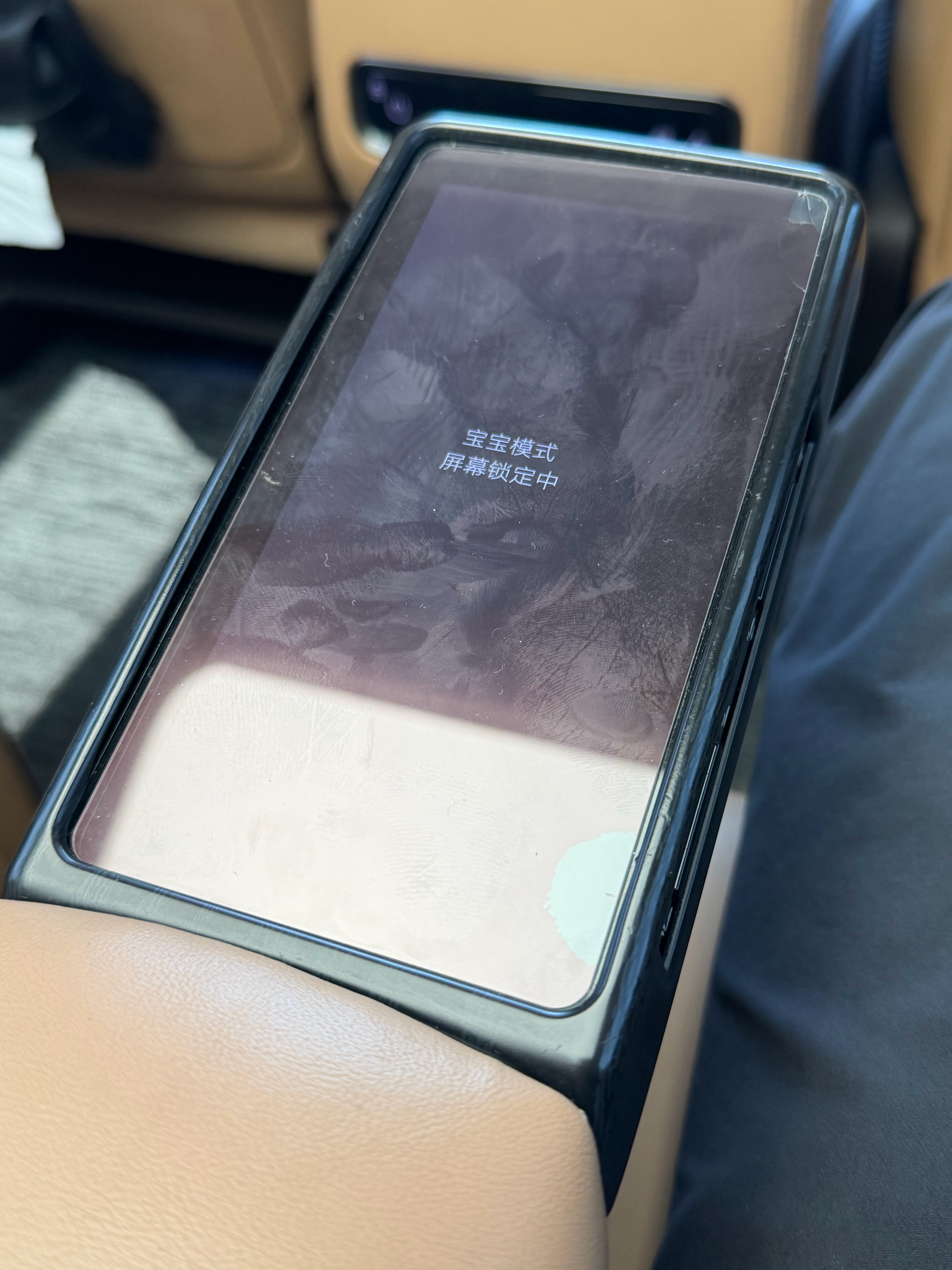 滴滴打6座MPV的话有可能会打到D9但二排屏幕一般是锁定不让用的沟通一下有些师傅