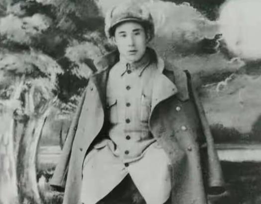 1949年，老红军李厚坤赴任途中遭三百匪众伏击，夫妻双双牺牲，襁褓幼子被掳，陈毅