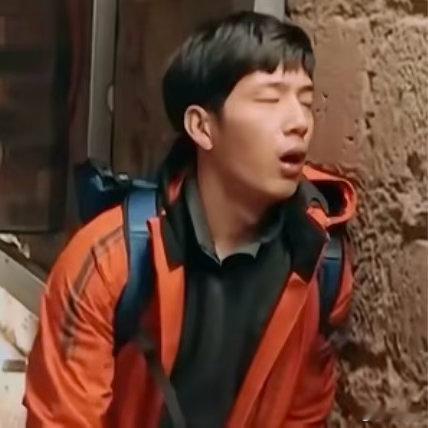 有没有大明星跟踪指南类似的文啊 ​​​