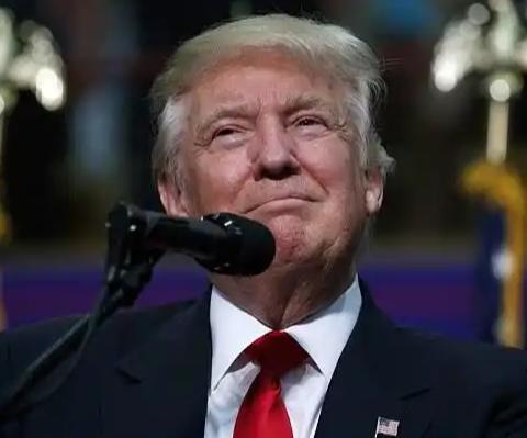 ·超七成欧洲人厌倦美国，愤怒吐槽背后是不敢挣脱的依附现实。

很多人都觉得欧美是